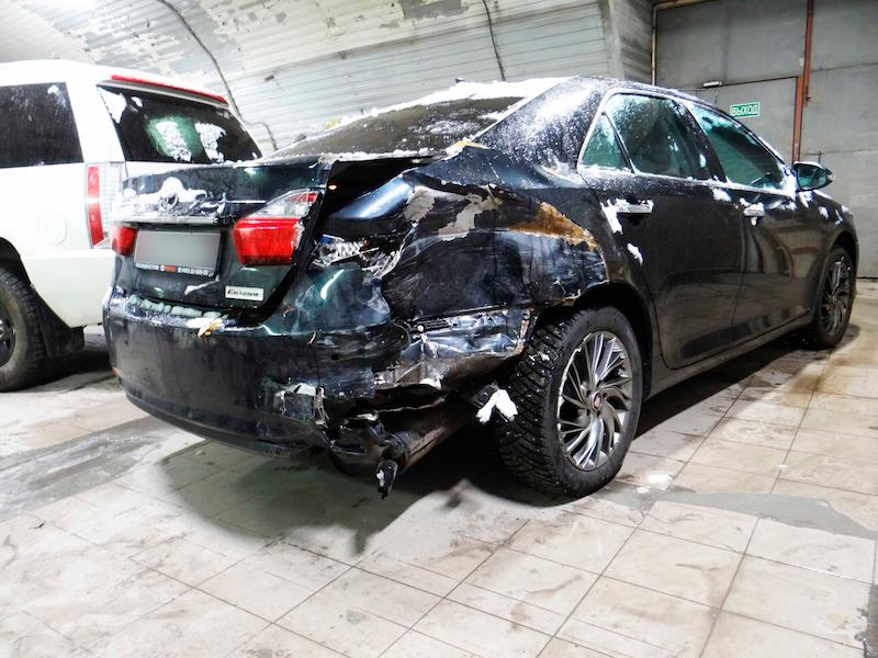 Фото повреждений кузова Тойота