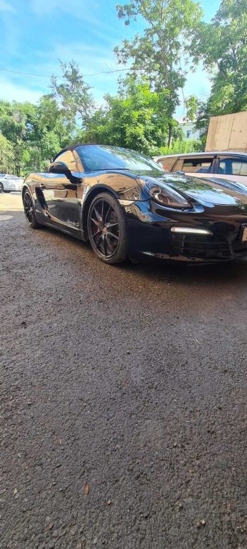 Porsche Boxster ремонт и окраска левого борта капота и бампера, и полировка Фото итога работ